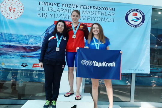 Yüzme Takımımız Masterlar Kış Şampiyonası’ndan madalyalarla döndü!
