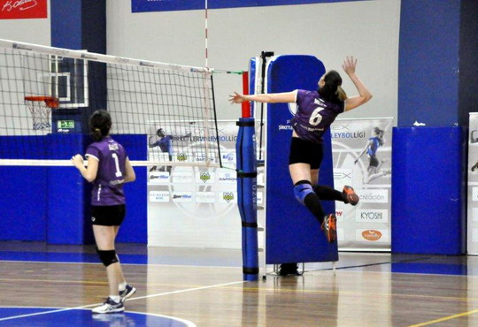 Voleybol Takımımız Şampiyonluk için sahaya çıkıyor...