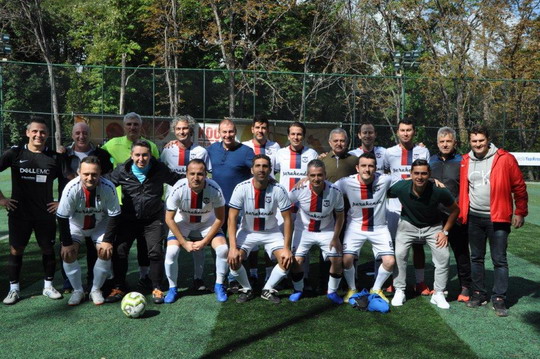 BizClub Futbol Turnuvasında ilk aşama grupları tamamlandı.