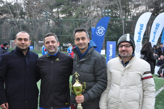 Futbol Turnuvası Şampiyonu Bilişim Teknolojileri ve Operasyon Yönetimi Takımı!
