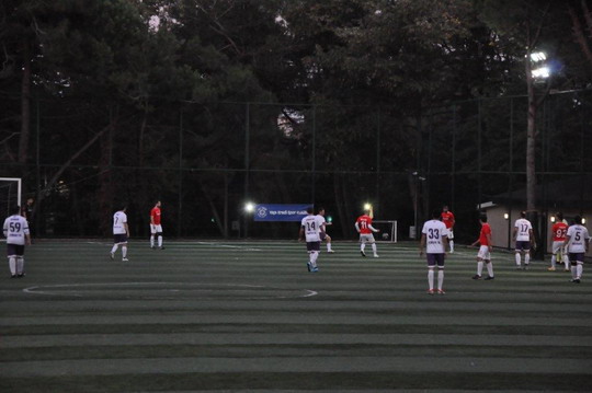 BizClub Futbol Turnuvasında ilk aşama grupları tamamlandı.
