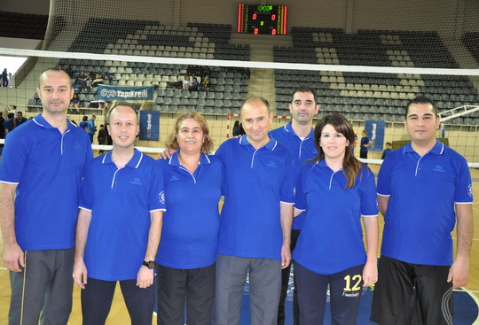 Yapı Kredi Bölge Spor Şenliği’nin 13'üncüsü İzmir'deydi...