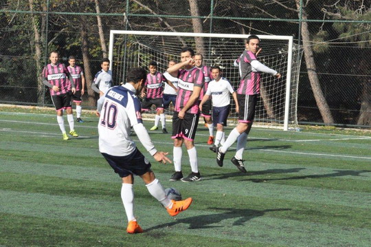 Futbol turnuvasında heyecan devam ediyor.