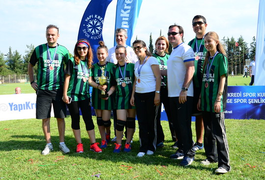 Yapı Kredi Bölge Spor Şenliği’nin 15'incisini Bursa’da rekor bir katılımla tamamladık...