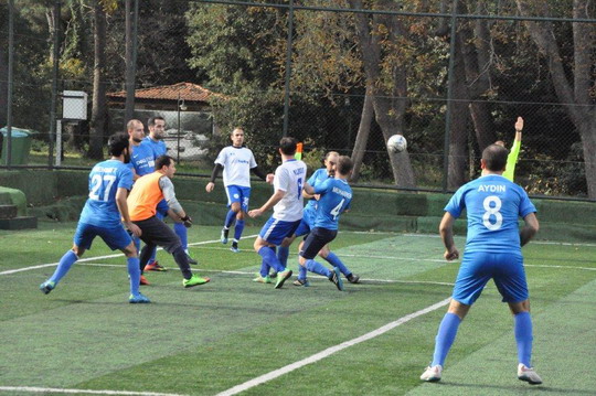 Futbol turnuvasında heyecan devam ediyor.