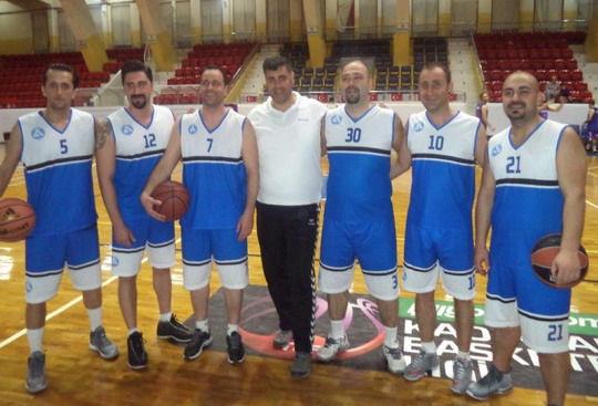 Koç Topluluğu 29. Spor Şenliği Adana Bölge Basketbol Turnuvası şampiyonu Yapı Kredi...