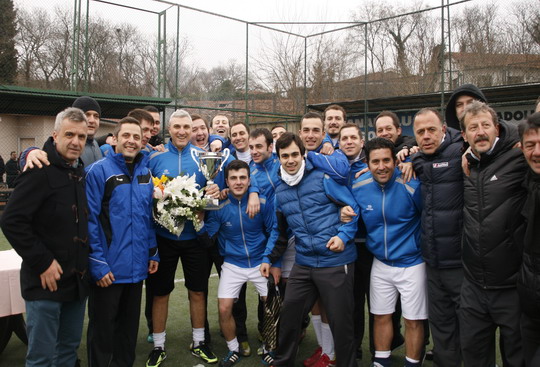 Yapı Kredi Genel Müdürlük Futbol Takımımız, Basisen Turnuvası’nda Şampiyon...