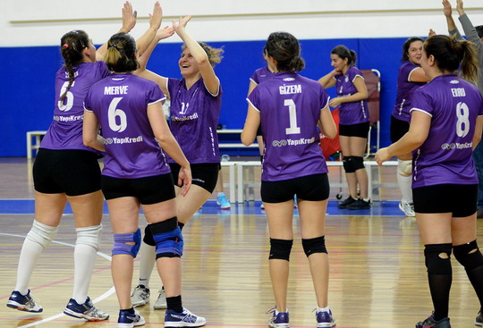 Kadın Voleybol Takımımız bu hafta da galip