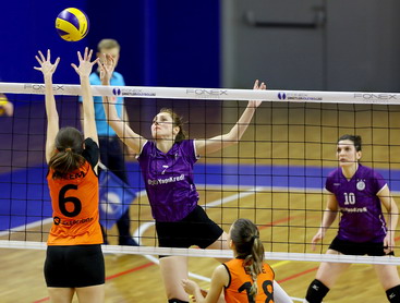 Kadın Voleybol Takımımız Final için sahada.