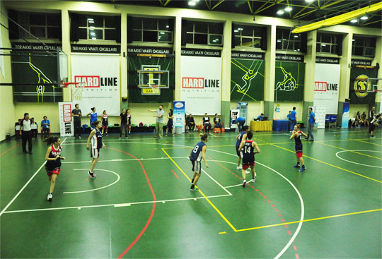 Yapı Kredi Bayan Basketbol Takımı Hardline  Şirketler Kadınlar Basketbol Ligi’nde...