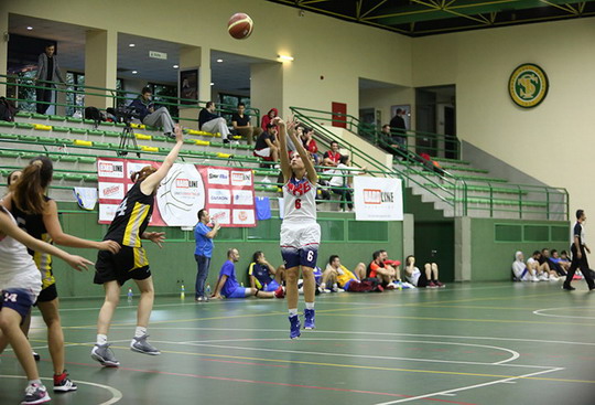 Kızlarımız basketbol sezonuna hızlı başladı...