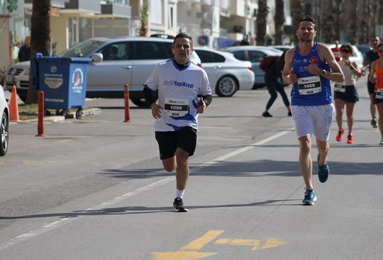 2020 Uluslararası Runatolia Maratonunda İyilik Peşinde Koştuk.