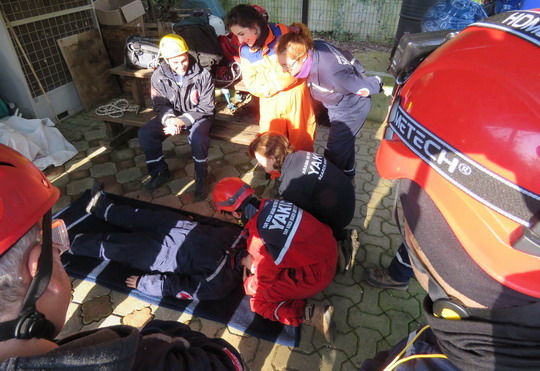YAKUT Arama Kurtarma Teknikleri Eğitimleri devam ediyor.