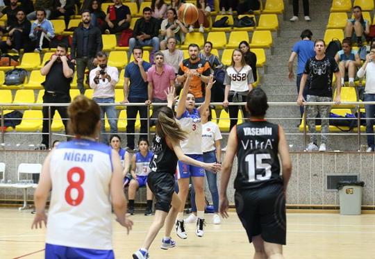 Kızlarımız WCBL’yi 2. olarak tamamladı!