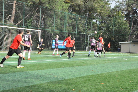 Futbol turnuvasında YKB CUP ve YKB LİG İkinci tur heyecanı başladı.