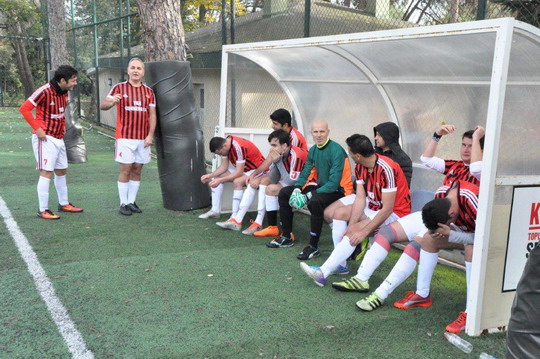 Futbol turnuvasında CUP ve LİG gruplarında Çeyrek Final eşleşmeleri belli oldu.