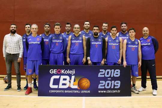 Yapı Kredi Erkek Basketbol Takımı, CBL - G grubunda lider koltuğuna oturdu.