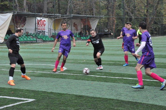 Futbol turnuvasında gruplardaki sıralamalar netleşiyor.