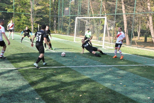 BizClub İstanbul Futbol Turnuvasında Final Heyecanı