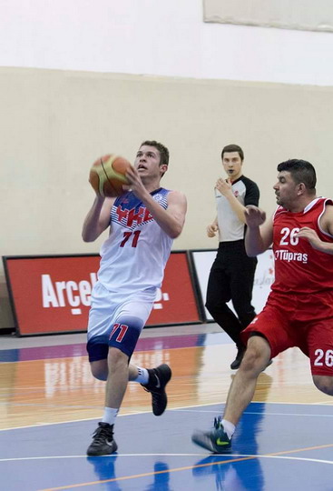 Erkek Basketbol Takımımız Çeyrek Finalde