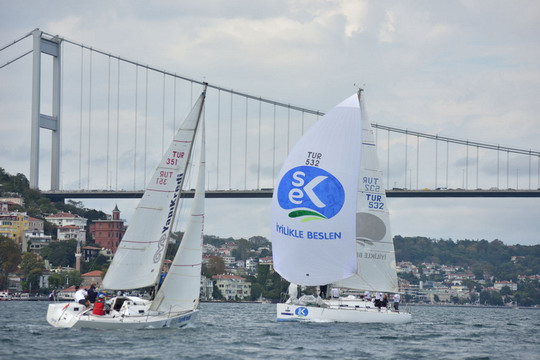 Yelkencilerimiz Bosphorus Cup Yelken yarışlarında IRC4 sınıfında üçüncü oldu.