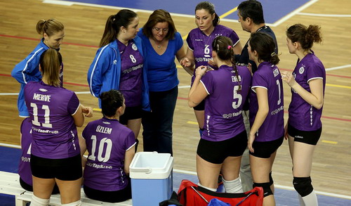 Voleybol Takımımız Şampiyonluk için sahaya çıkıyor...
