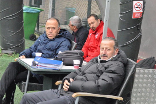 Futbol turnuvasında CUP ve LİG gruplarında Çeyrek Final eşleşmeleri belli oldu.