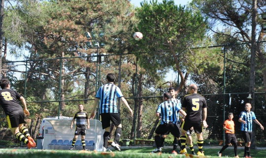 Futbol Turnuvası’nın üçüncü haftasında ailelerin ilgisi görülmeye değerdi!