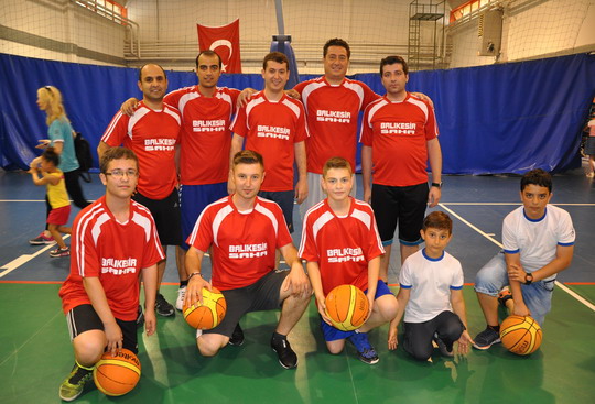 Yapı Kredi Bölge Spor Şenliği’nin 15'incisini Bursa’da rekor bir katılımla tamamladık...
