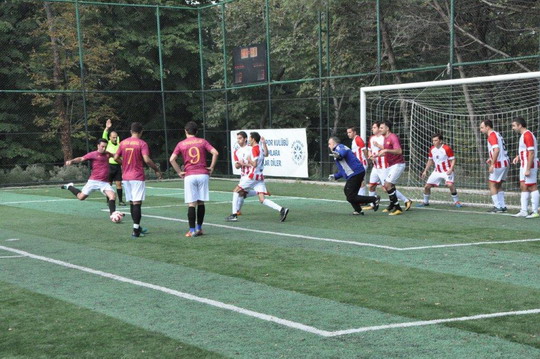 Futbol turnuvasında 7’nci hafta maçları geride kaldı.