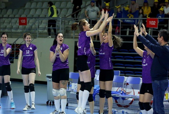 Kadın Voleybol Takımımız Bir Kez Daha Şampiyon...
