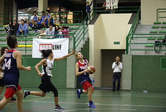Kızlarımız basketbol sezonuna hızlı başladı...