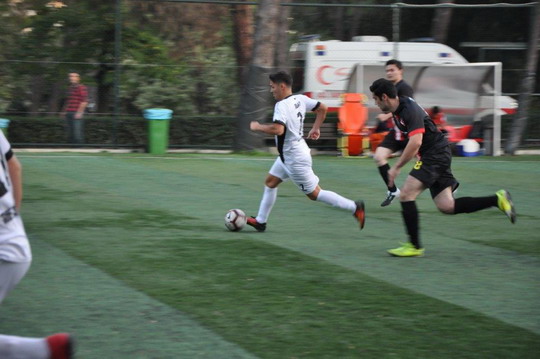 BizClub Futbol Turnuvası YKB CUP ve YKB LİG gruplarının ilk hafta maçları tamamlandı.
