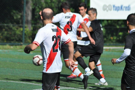 BizClub Futbol Turnuvası YKB CUP ve YKB LİG gruplarının ilk hafta maçları tamamlandı.