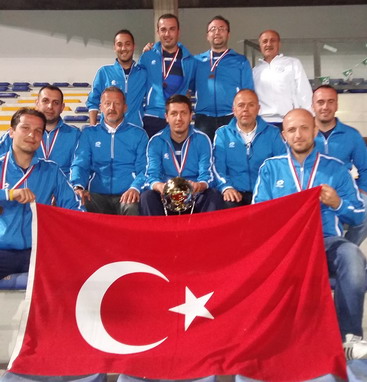 “UniCredit XVIII. Football Meeting” Futbol Turnuvası’nda 3 kupa birden geldi.