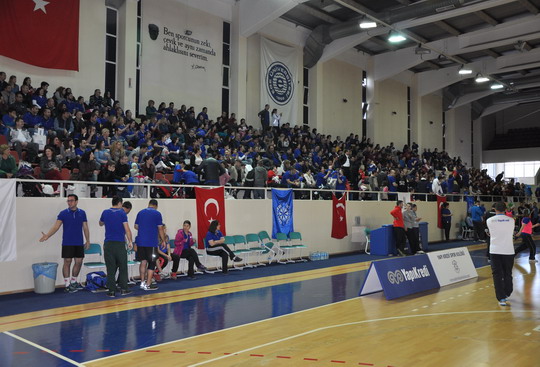 Yapı Kredi Bölge Spor Şenliği’nin 13'üncüsü İzmir'deydi...