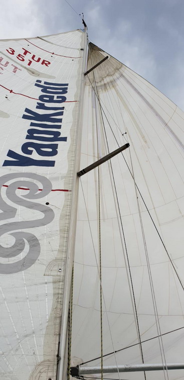 Yelkencilerimiz Bosphorus Cup Yelken yarışlarında IRC4 sınıfında üçüncü oldu.