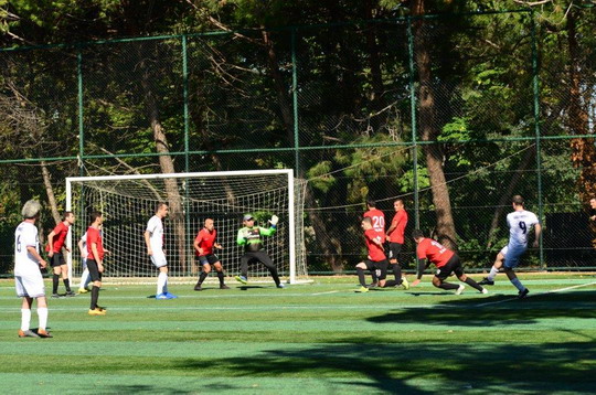 BizClub Futbol Turnuvası YKB CUP ve YKB LİG gruplarının ilk hafta maçları tamamlandı.