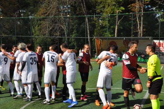 BizClub Futbol Turnuvasında ilk aşama grupları tamamlandı.