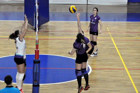 Voleybol Takımımız Şampiyonluk için sahaya çıkıyor...