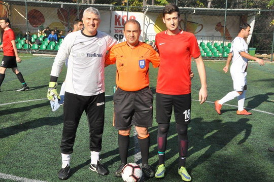 BizClub İstanbul Futbol Turnuvasında Final Heyecanı