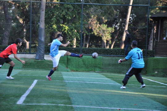 BizClub Futbol Turnuvasında ilk aşama grupları tamamlandı.