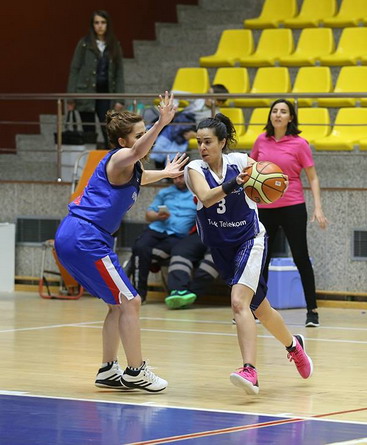 Kadın basketbolcularımız WCBL’yi tamamladı...