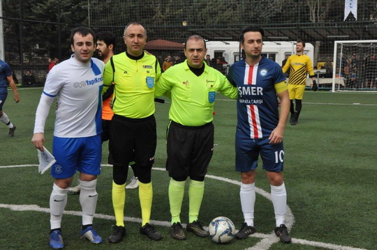 İstanbul Futbol Takımımız Basisen Futbol Turnuvası’nda ikinci oldu.
