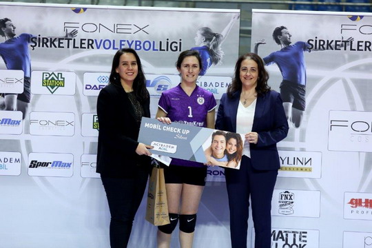Kadın Voleybol Takımımız Bir Kez Daha Şampiyon...