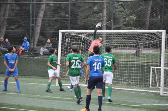 Futbol turnuvasında YKB CUP ve YKB LİG İkinci tur heyecanı başladı.
