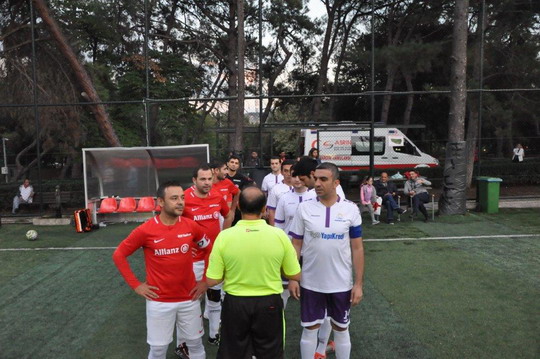 BizClub Futbol Turnuvasında ilk aşama grupları tamamlandı.