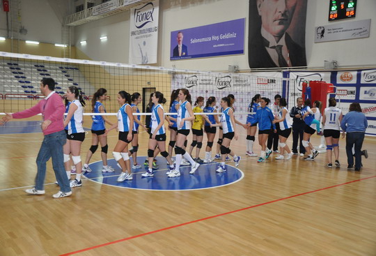 Bu kızlar bir Yapı Kredi harikası...