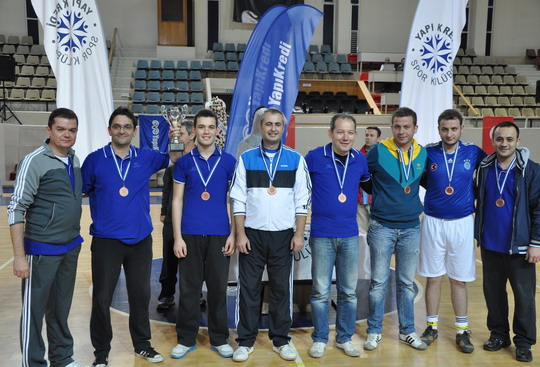 Yapı Kredi Bölge Spor Şenliği’nin 13'üncüsü İzmir'deydi...
