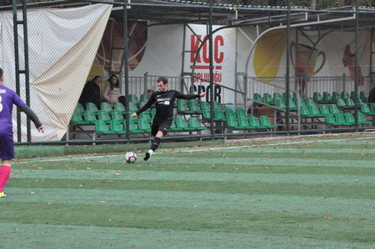 Futbol turnuvasında gruplardaki sıralamalar netleşiyor.
